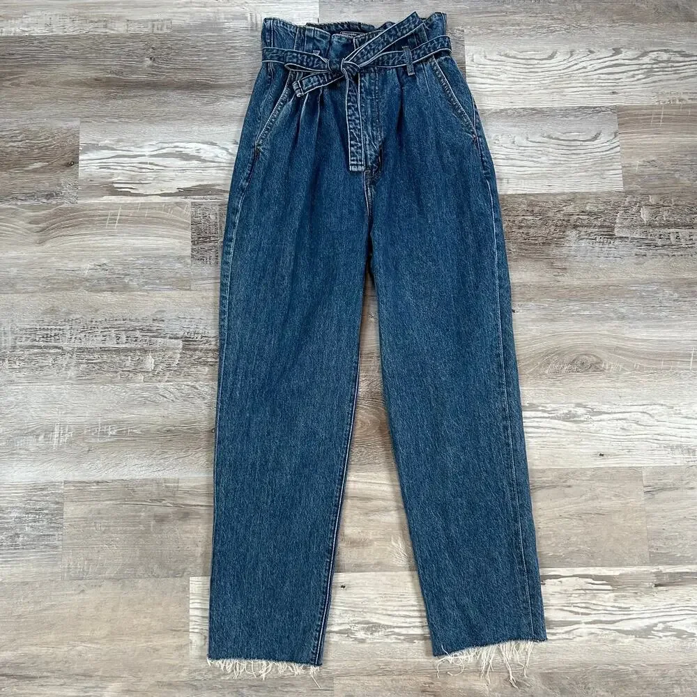 Abercrombie A&F Mom Jeans Dark Wash High Rise Belted Frayed Hem 26 2R